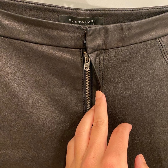 ⭐️🌴Elie Tahari 100% Leather Pants - Picture 3 of 8